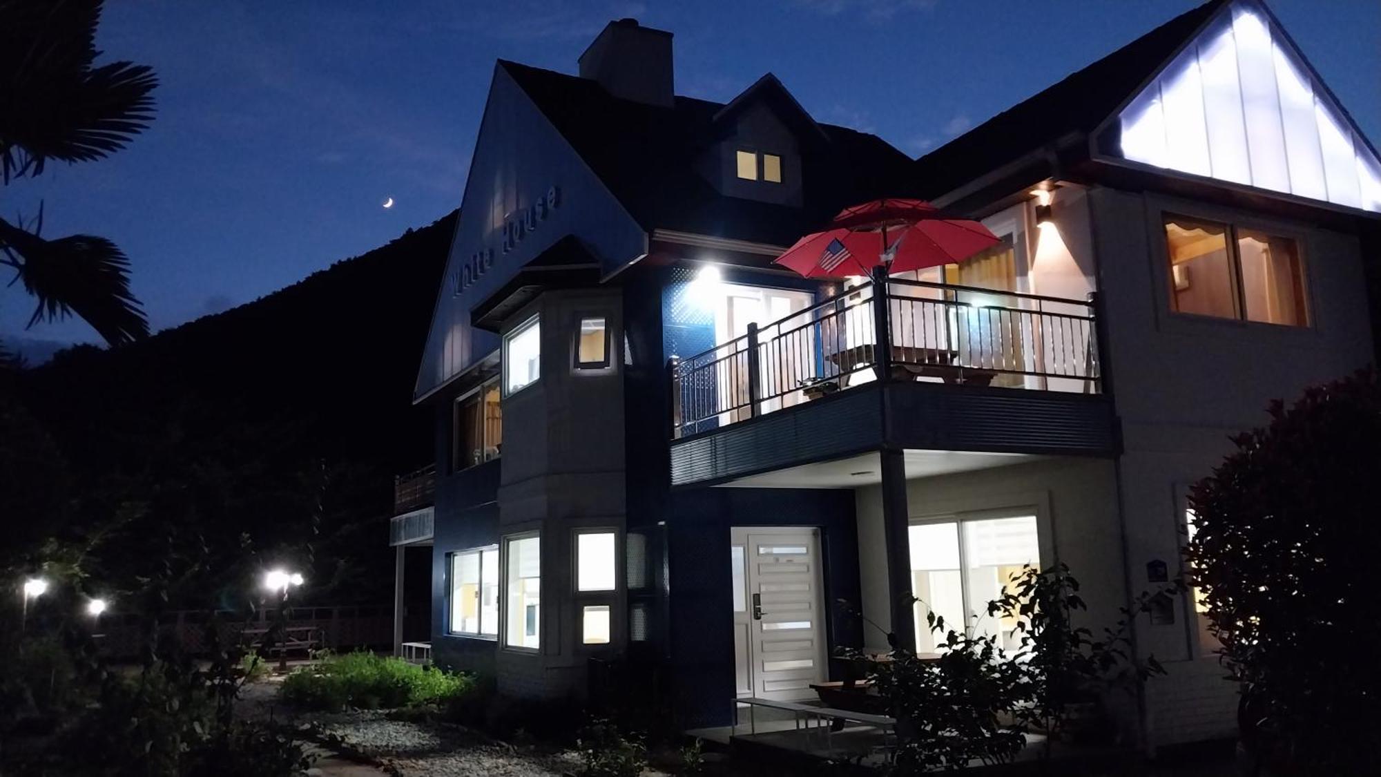 White House Hotel Namhae Exterior photo