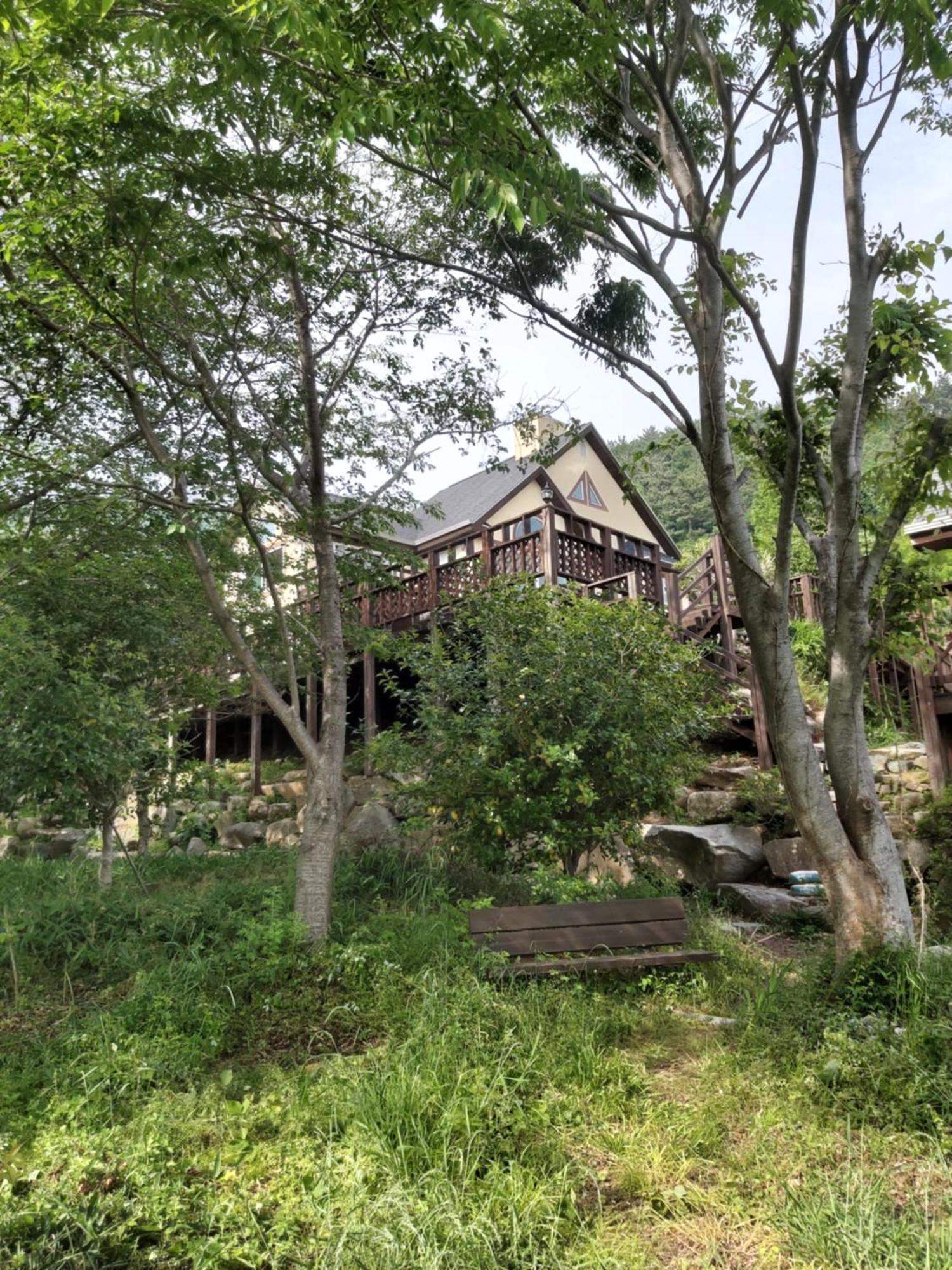 White House Hotel Namhae Exterior photo