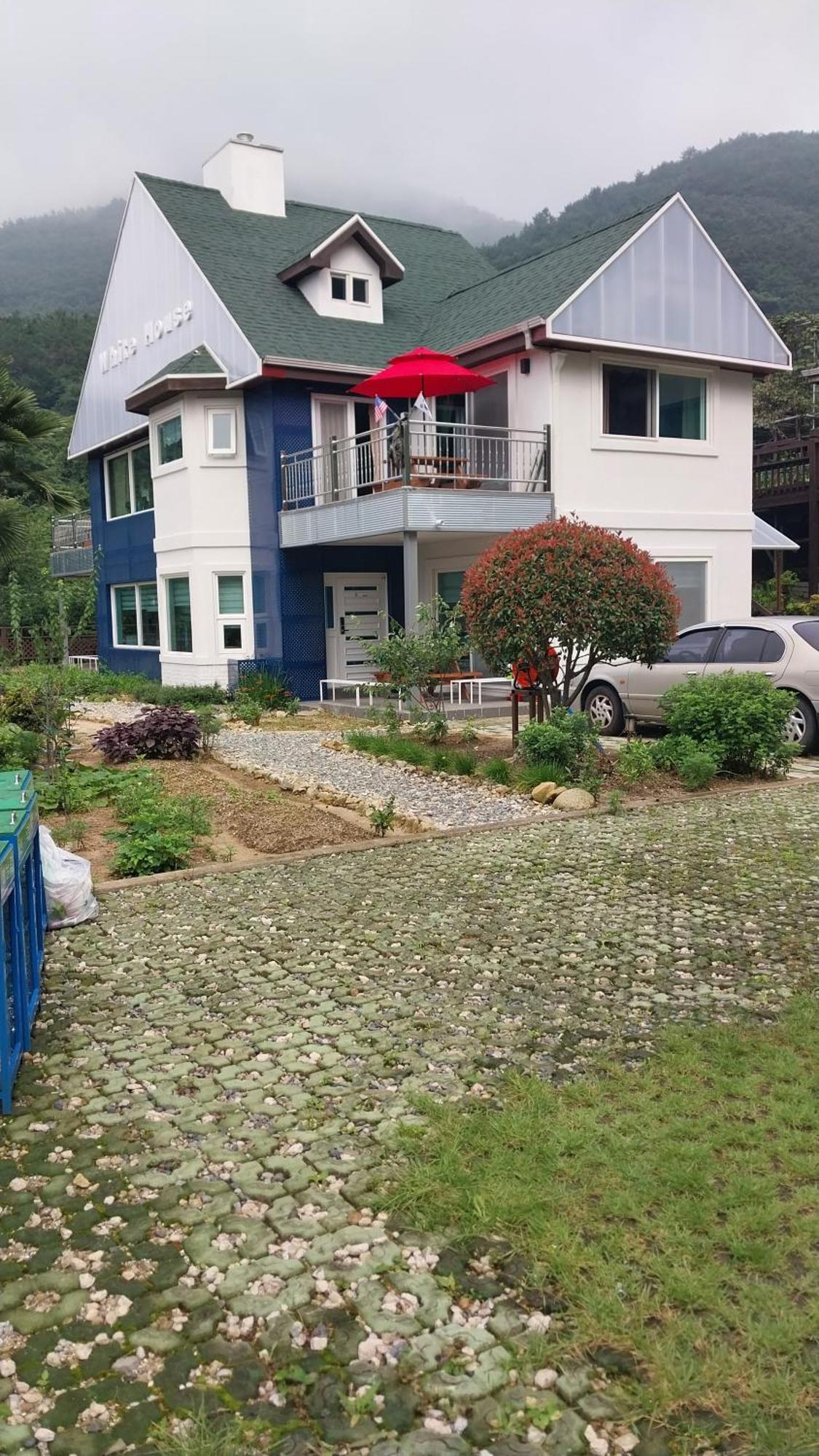 White House Hotel Namhae Exterior photo